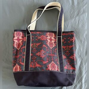 Lands End Medium Kilim Geometric Print- 5 Pocket Open Top Canvas Tote Bag